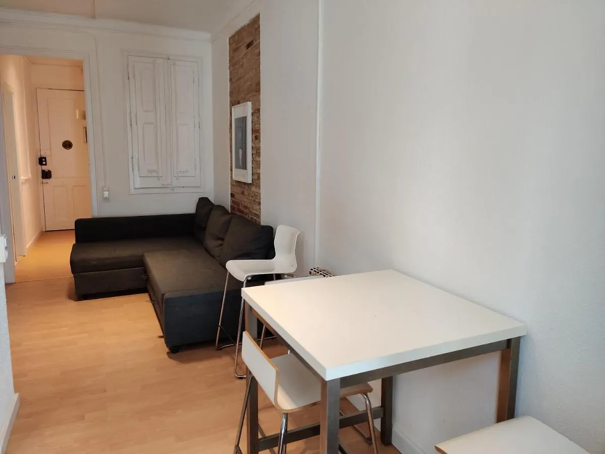 Family Apartment Gracia برشلونة